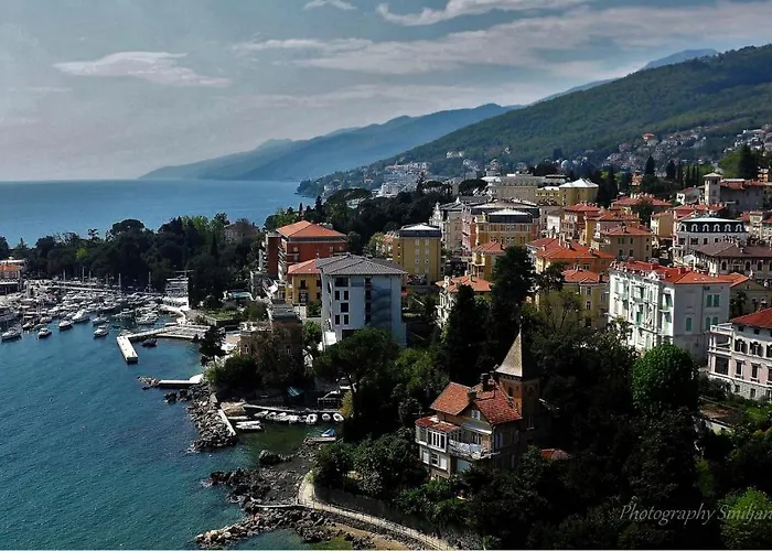 アパート Zdenka - 100 M From The *