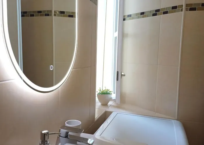 Zdenka - 100 M From The * オパティヤ