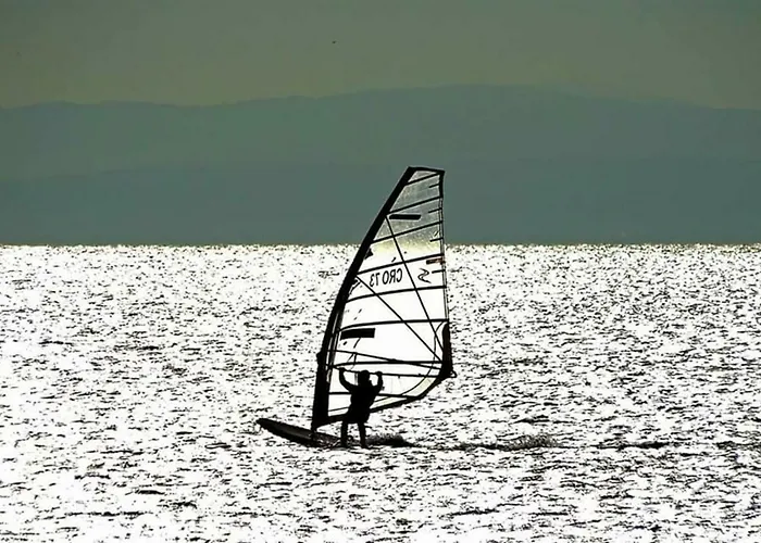 Zdenka - 100 M From The * オパティヤ